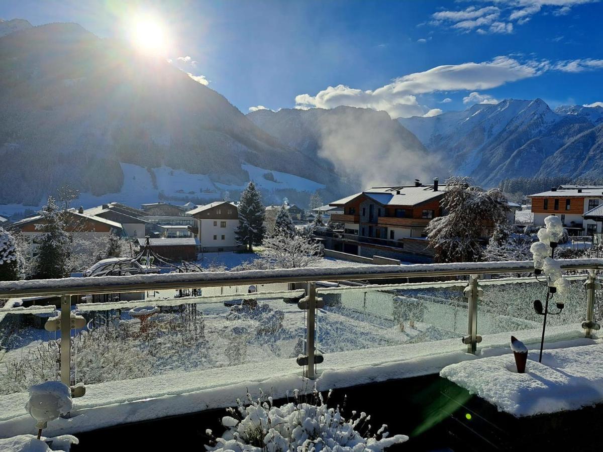 Hotel Garni Pinzgau, Bernd Huttl Нойкірхен-ам-Гросфенедігер Екстер'єр фото